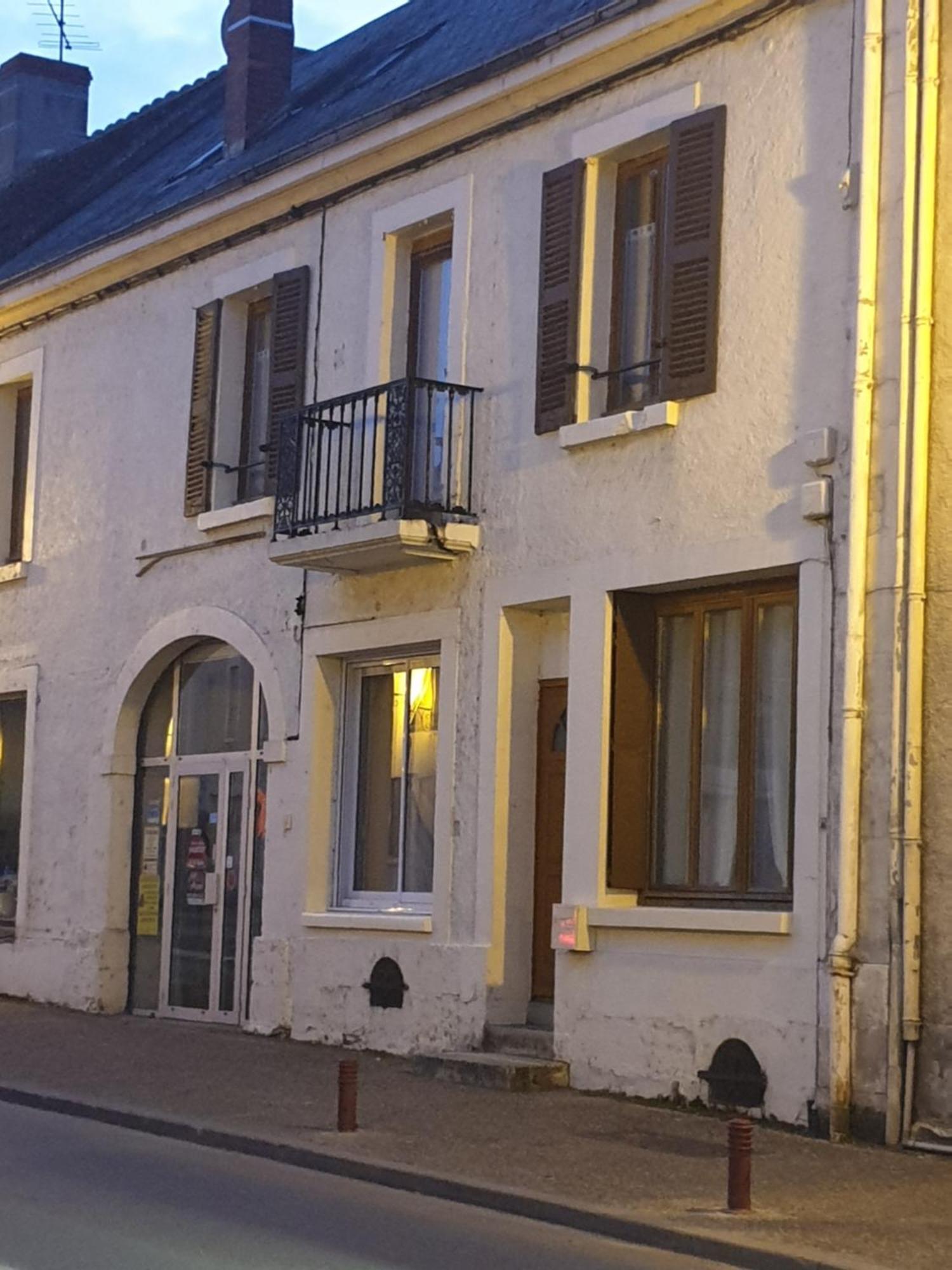 Maison De Ville - Le Silodort Vatan Eksteriør billede